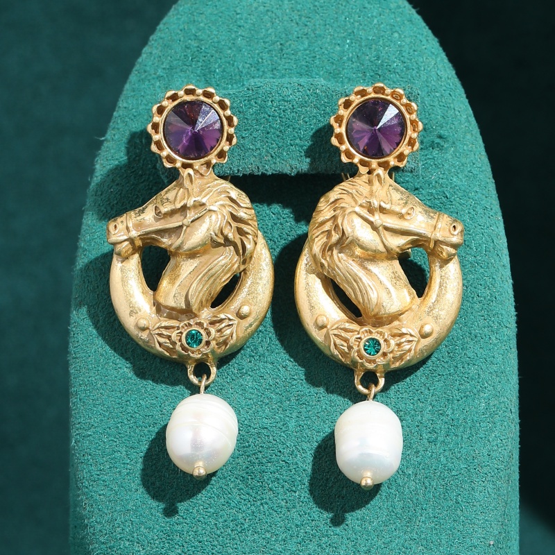 Vintage Fashion Jewelry Brands - Винтажные серьги-подвески с фиолетовыми кристаллами в