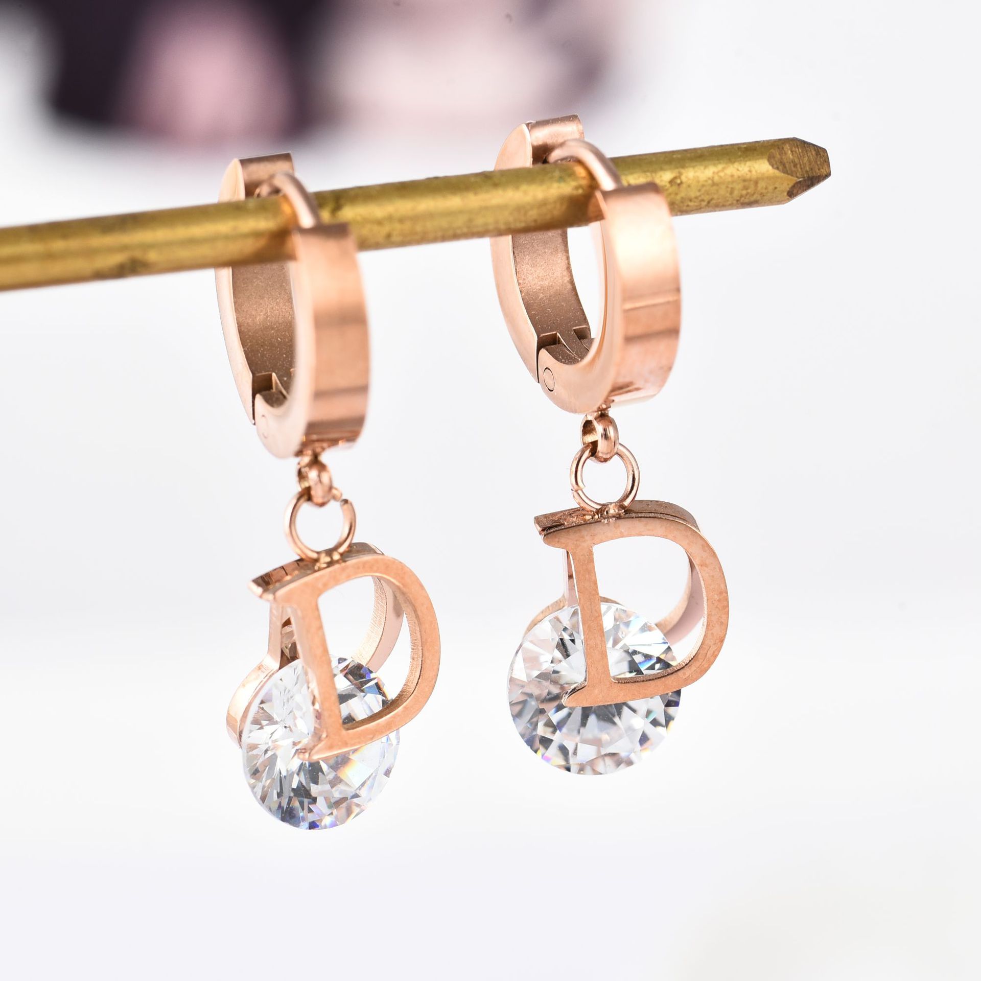 Vintage Fashion Jewelry Brands - Женские серьги-гвоздики из нержавеющей стали с